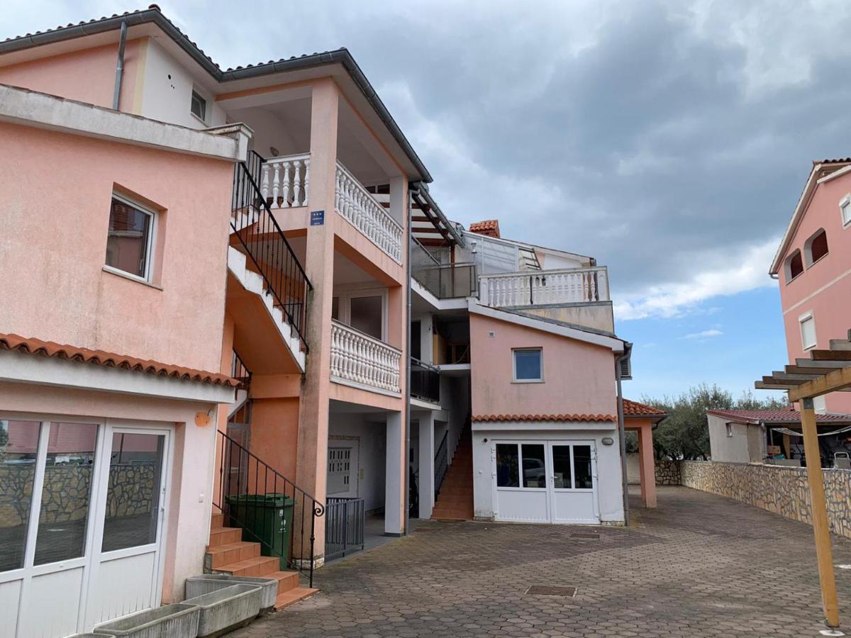 Apartman Dobric Фажана Экстерьер фото