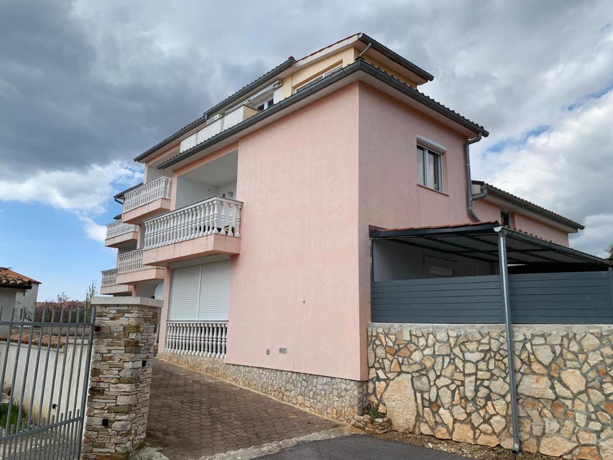 Apartman Dobric Фажана Экстерьер фото