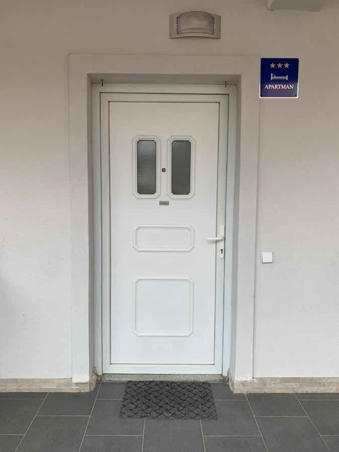 Apartman Dobric Фажана Экстерьер фото