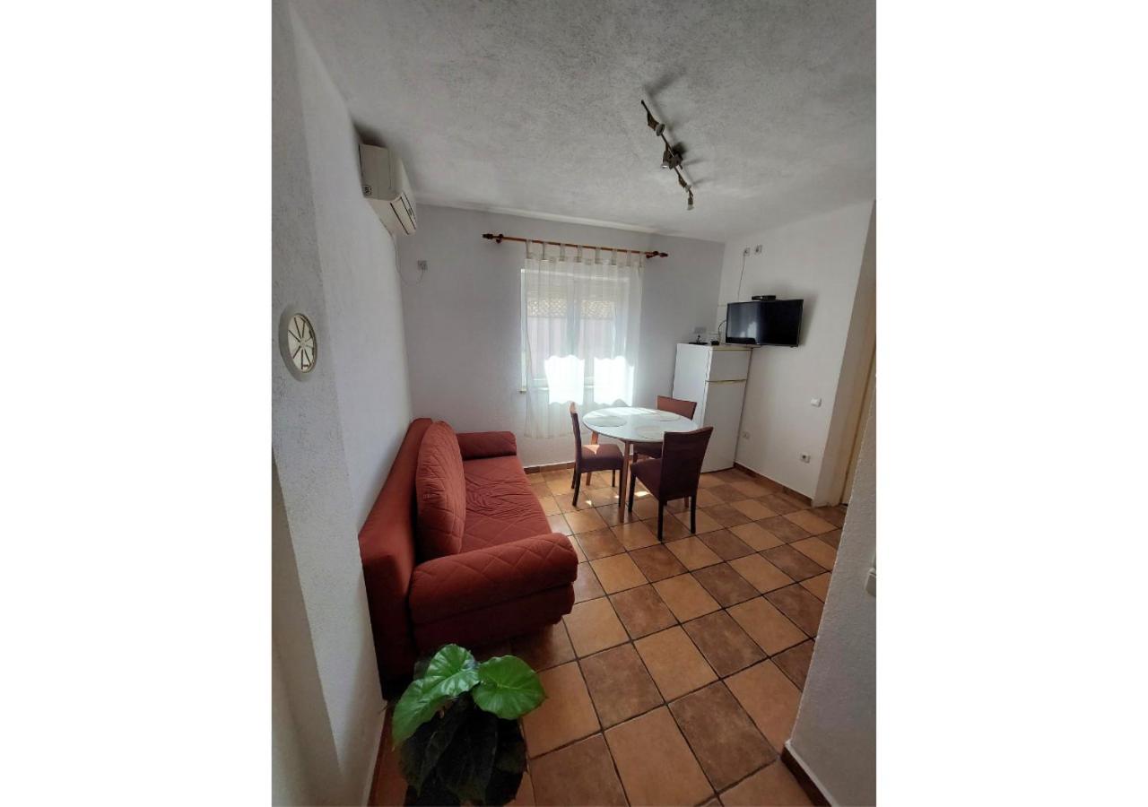 Apartman Dobric Фажана Экстерьер фото