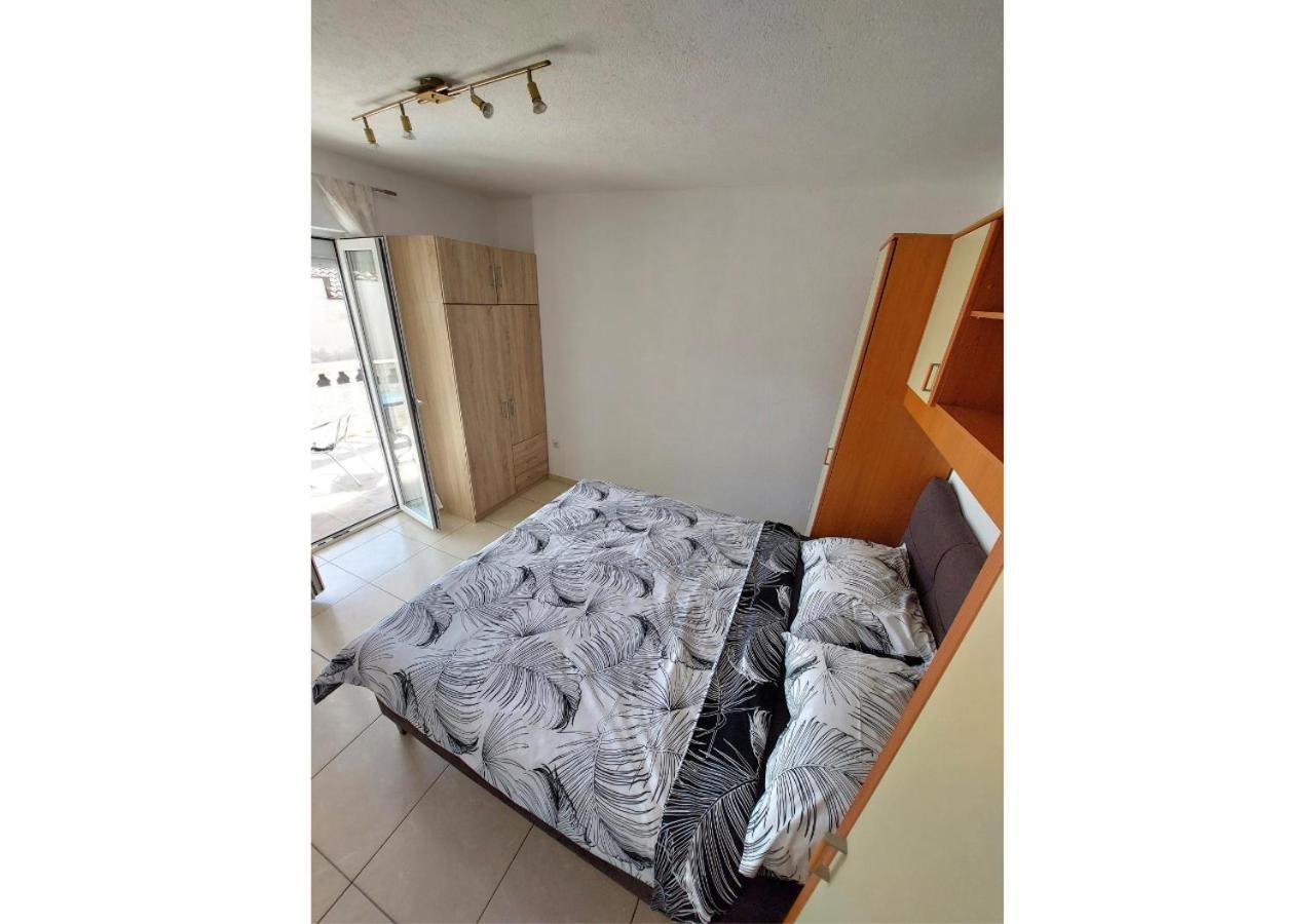 Apartman Dobric Фажана Экстерьер фото